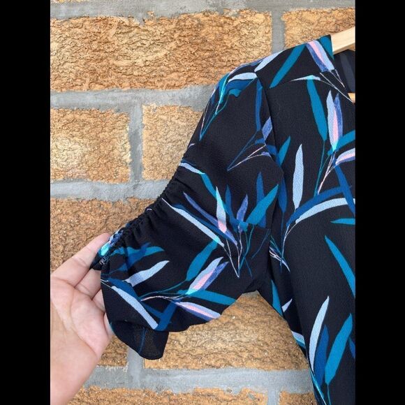 Highline Collective wrap dress small - Picture 3 of 7